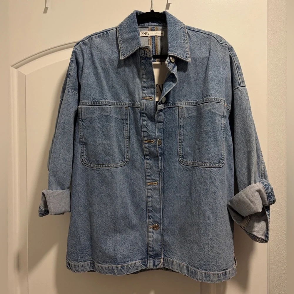 (NWT) Zara Oversized Denim Jacket - Picture 2 of 3